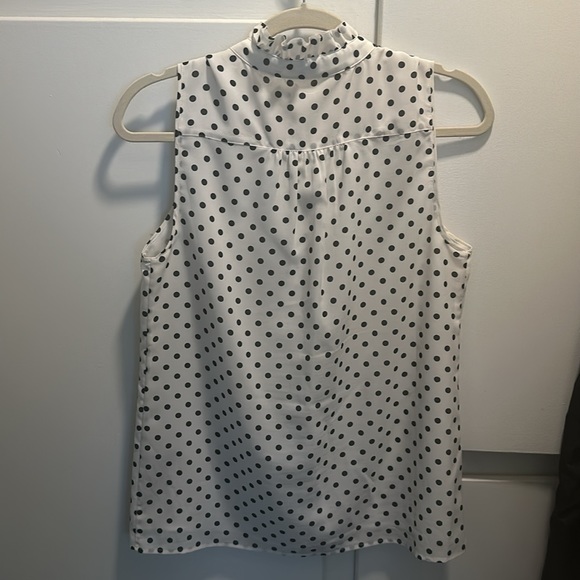 J. CREW Sleevkess Blouse - Picture 3 of 3